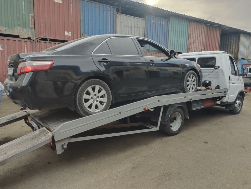 "Dependable towing service in Maidenhead! Expert assistance for breakdowns & accidents. Quick response, reliable team. Contact us for prompt help!" Towing service Maidenhead
